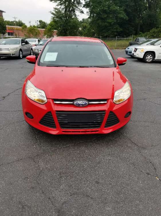 Ford Focus 2014 Red
