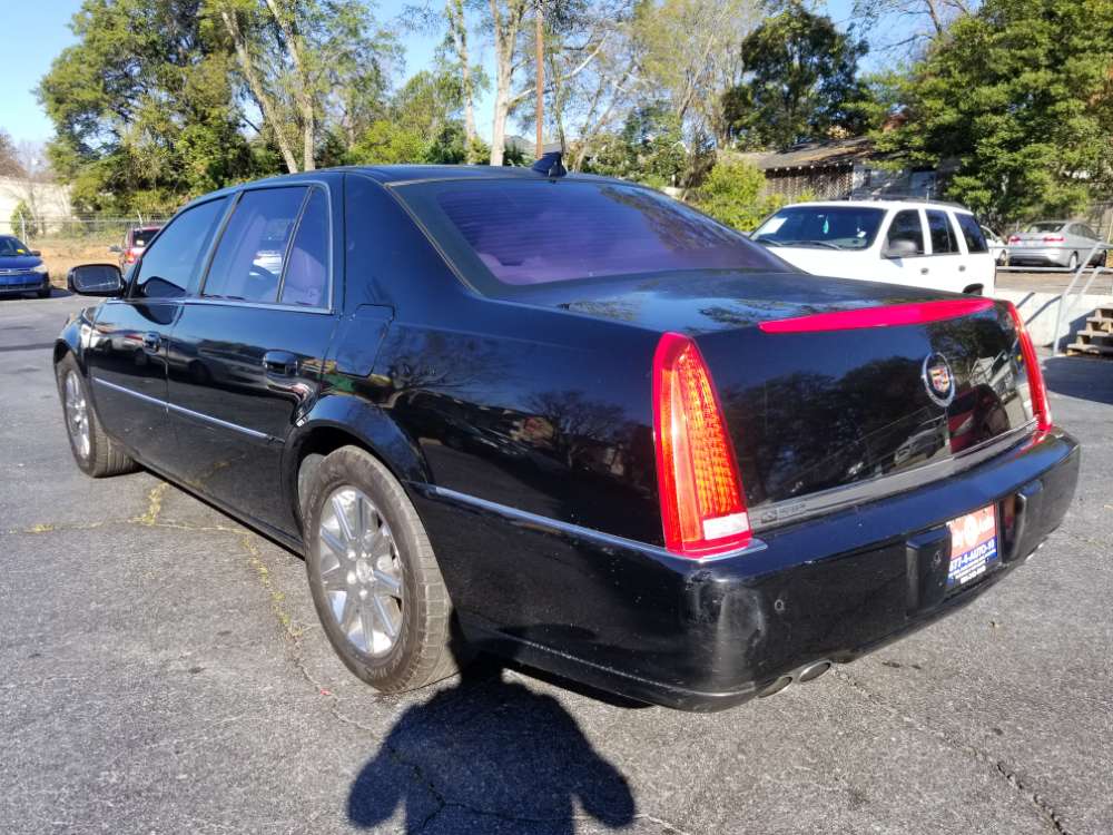 Cadillac DTS 2011 Black