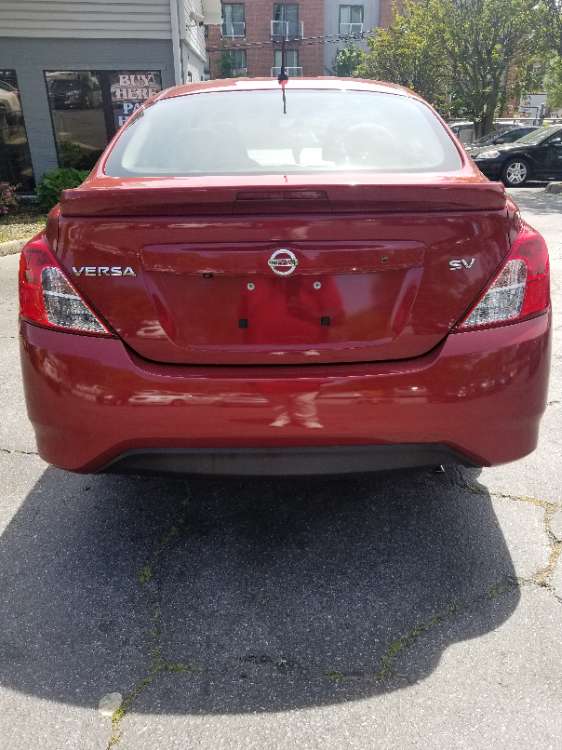 Nissan Versa 2019 Red