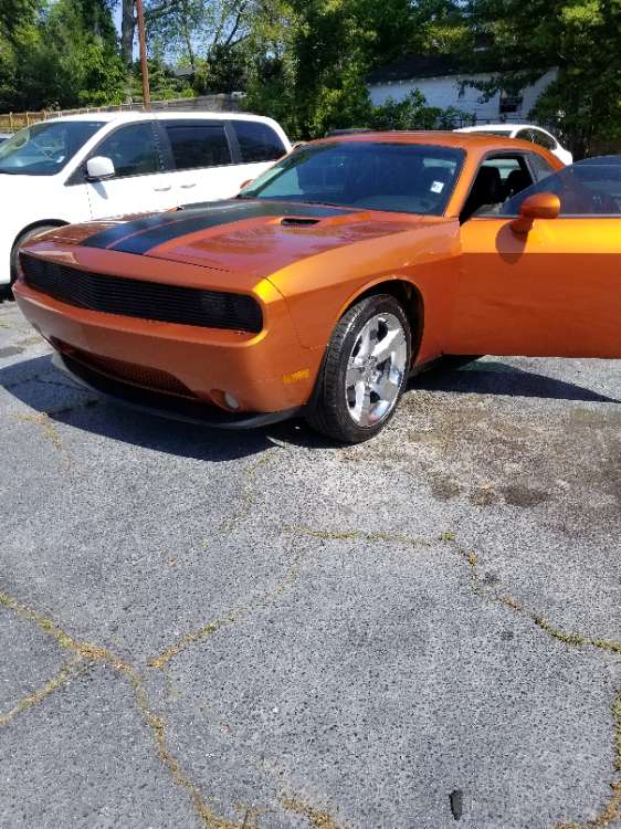 Dodge Challenger 2011 Orange