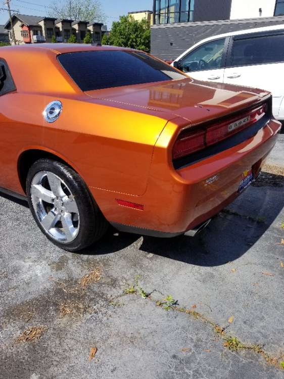 Dodge Challenger 2011 Orange
