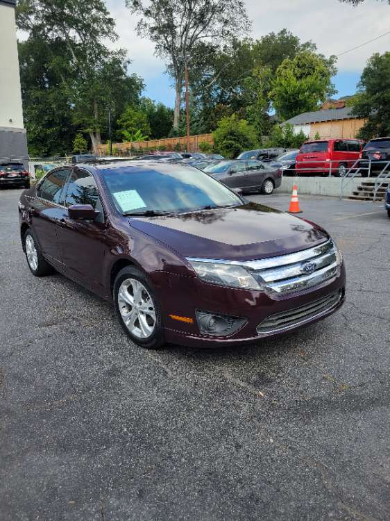 Ford Fusion 2011 Maroon