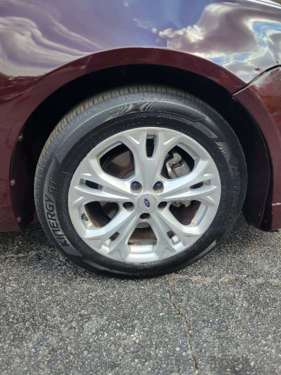 Ford Fusion 2011 Maroon