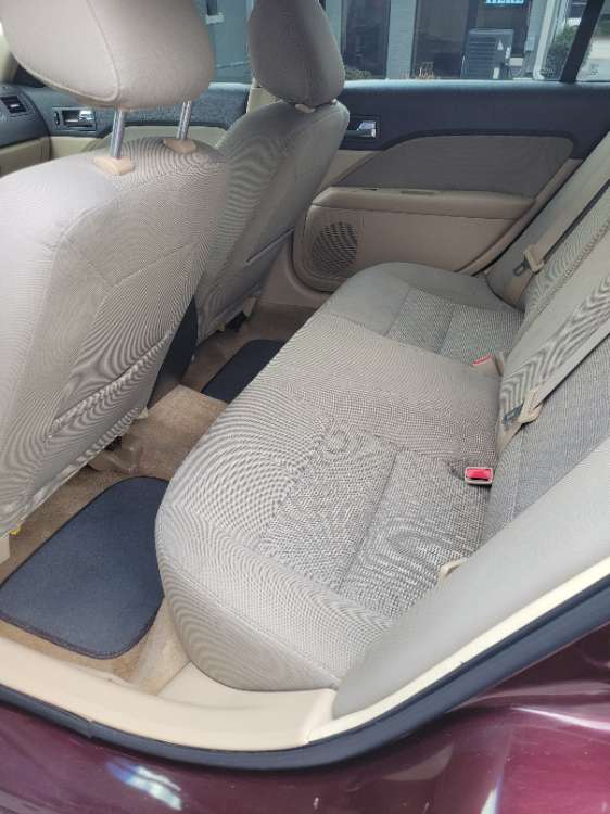 Ford Fusion 2011 Maroon