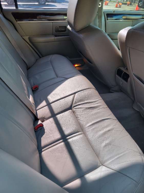 Lincoln Town Car 2011 Black