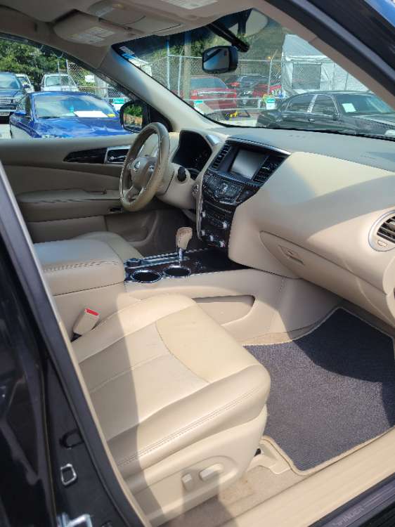 Nissan Pathfinder 2014 Black