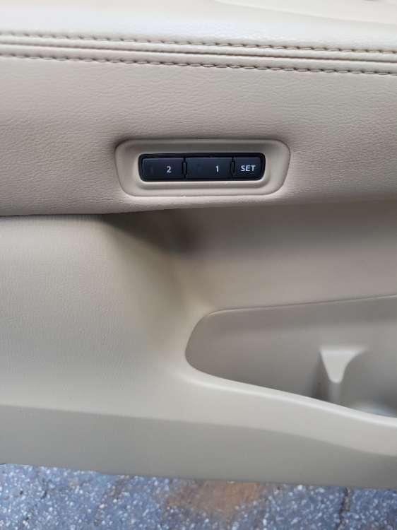Nissan Pathfinder 2014 Black