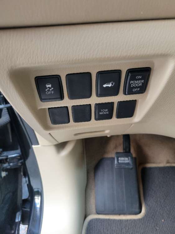 Nissan Pathfinder 2014 Black