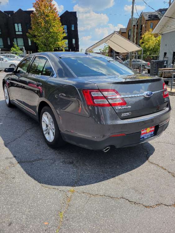 Ford Taurus 2016 Gray