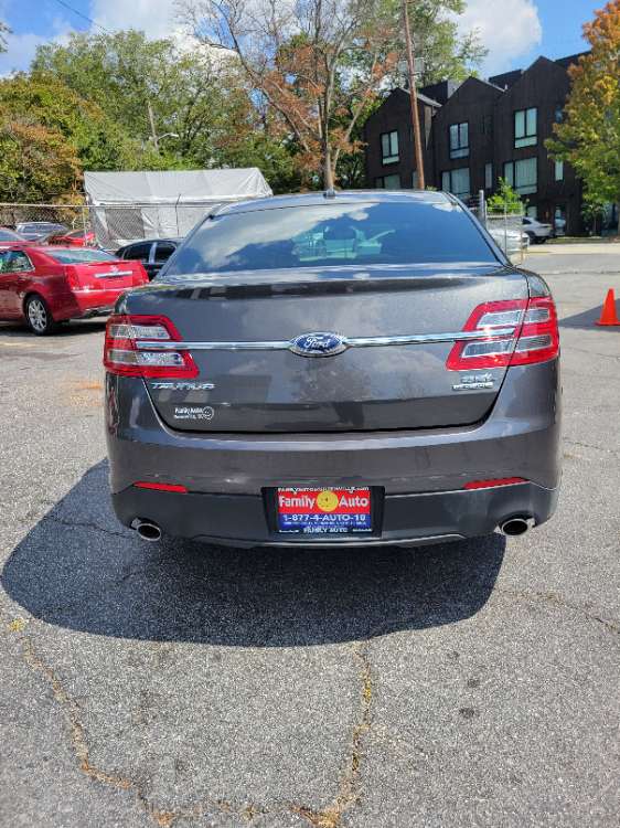 Ford Taurus 2016 Gray