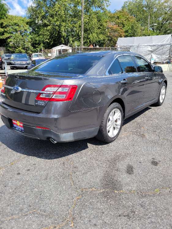Ford Taurus 2016 Gray