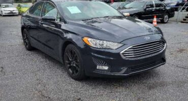Ford Fusion 2020 Blue