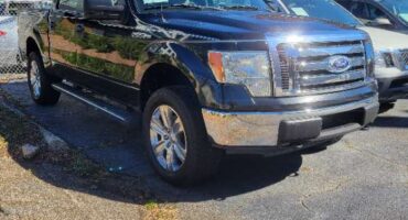 Ford F-150 2010 Black