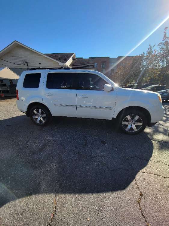 Honda Pilot 2012 White