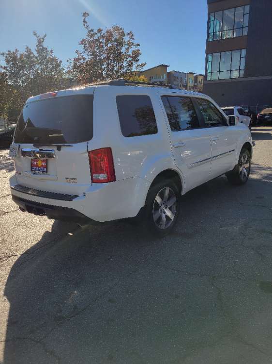 Honda Pilot 2012 White