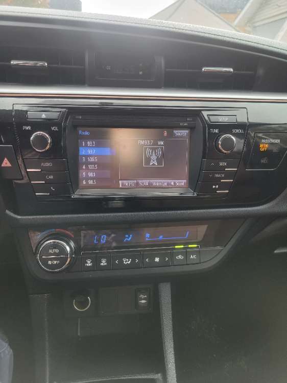 Toyota Corolla 2014 Tan
